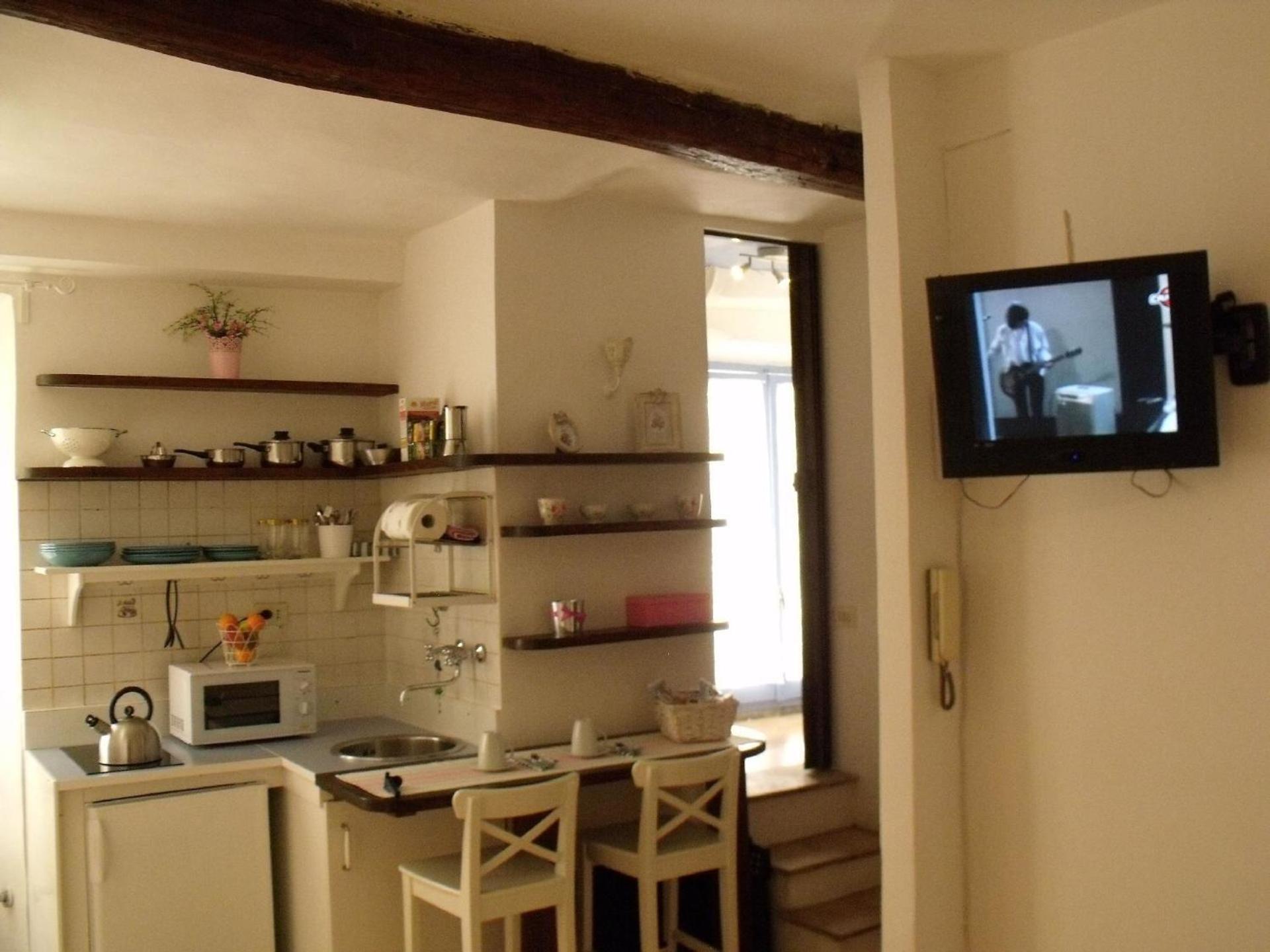Romantisches Studio Im Lebhaftesten Viertel Roms Apartment